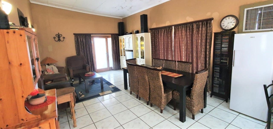 5 Bedroom Property for Sale in Upington Rural Northern Cape